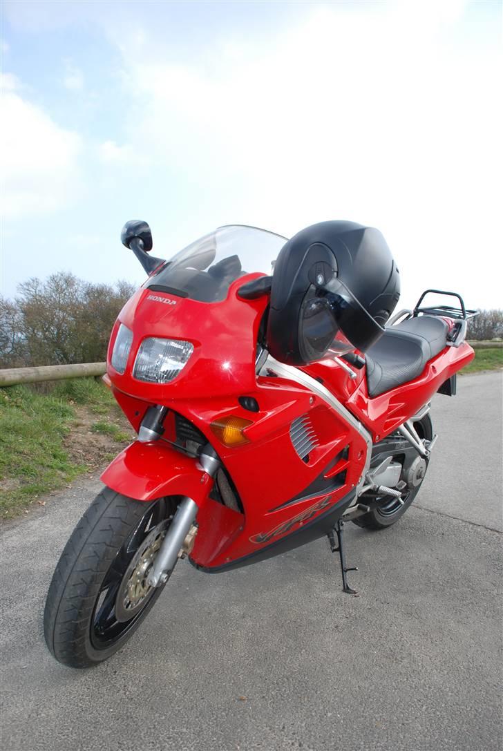 Honda VFR 750 RC36/2 billede 9