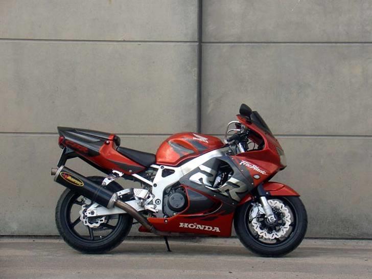 Honda CBR900RR FireBlade billede 3