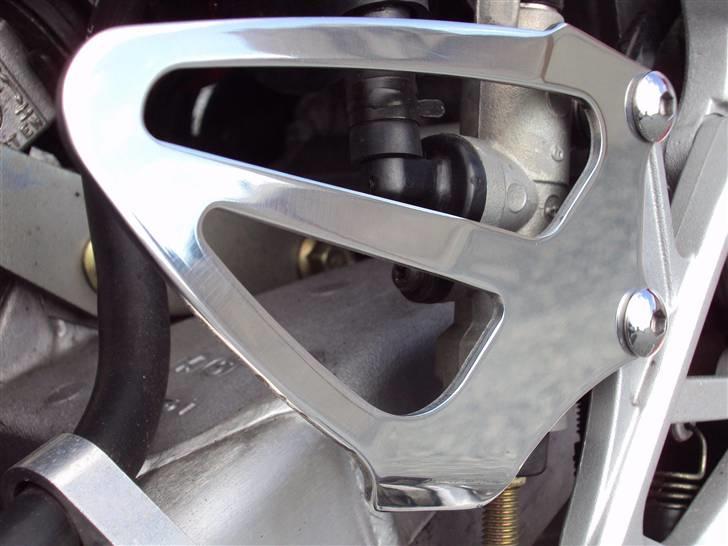 Honda CBR 600 F4 *SOLGT* - Højglans polerede heelplates. billede 10