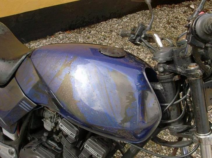 Suzuki GSX 250 ES *SOLGT* billede 3