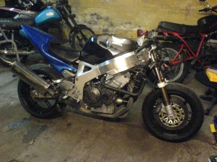 Honda CBR 900 RR Fireblade billede 6