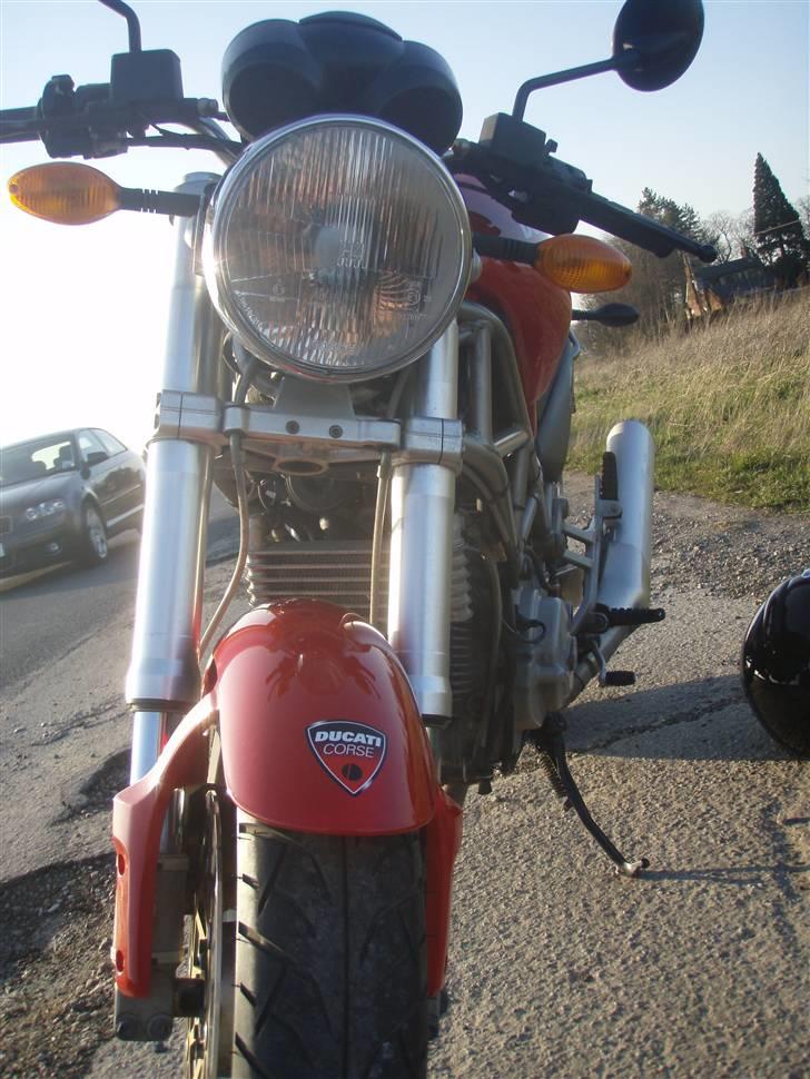 Ducati Monster 750 i.e. SOLGT billede 2