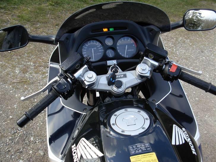 Honda CBR 1000 F sc24 billede 14