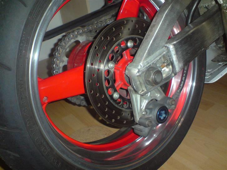 Yamaha Yzf R1   SOLGT billede 4