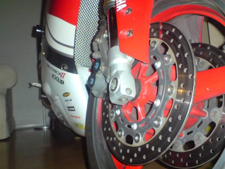 Yamaha Yzf R1   SOLGT billede 9