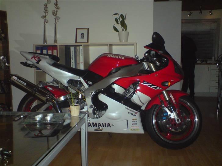 Yamaha Yzf R1   SOLGT billede 10