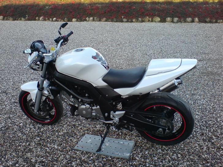 Suzuki SV650 N Solgt billede 2