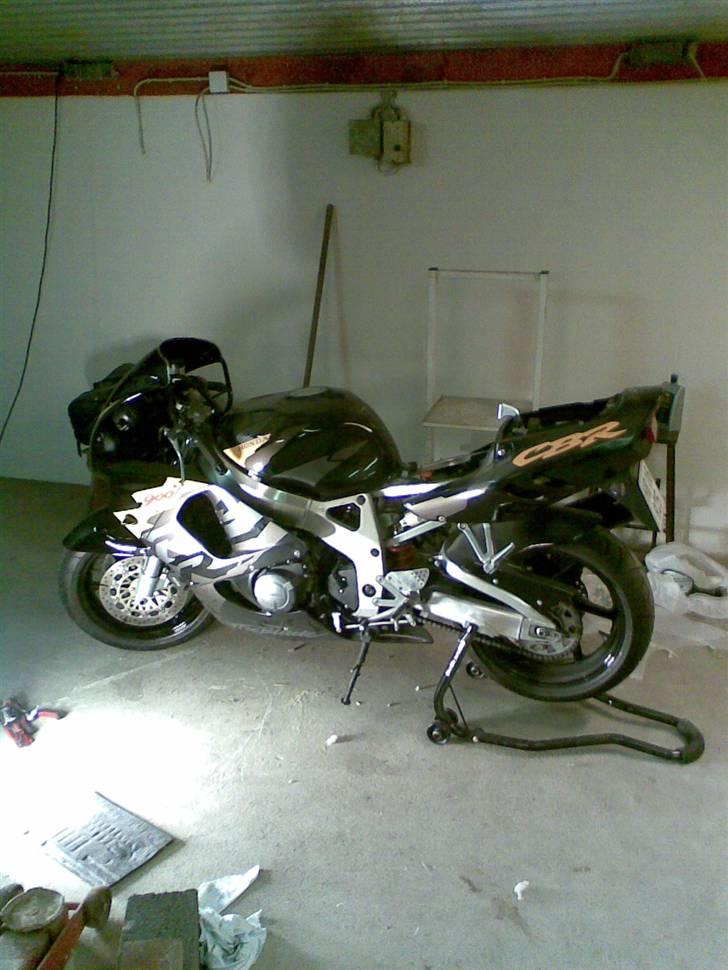 Honda CBR 900 Fireblade SC33 billede 5