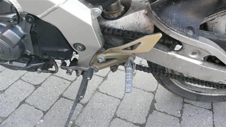 Yamaha szr 660 belgarda !SOLGT! - lille lækker detalje ved gearpedalen billede 4