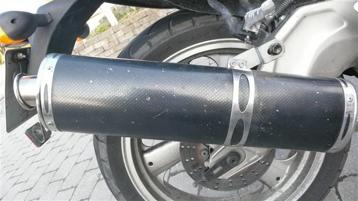 Yamaha szr 660 belgarda !SOLGT! - lækker laser udstødning, kun kørt 1000 km. har en super dyb dejlig lyd billede 6