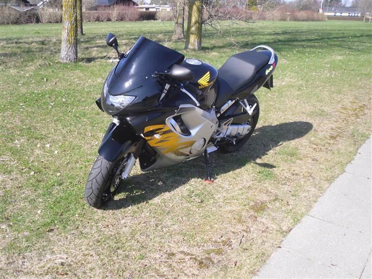 Honda CBR 600 F4 billede 1