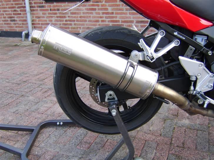 Suzuki Sv 650 S K5 (Solgt) billede 5