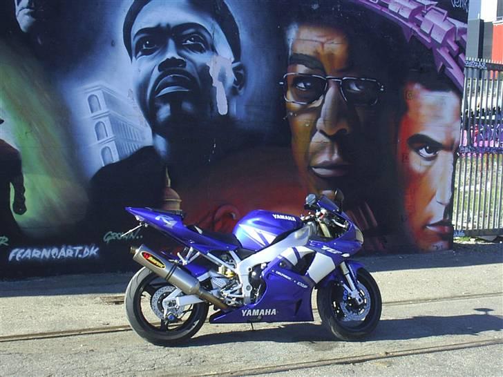 Yamaha yzf r1 billede 7