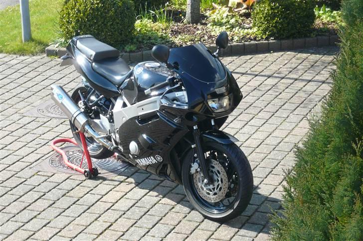 Yamaha FZR 600 - SOLGT billede 12
