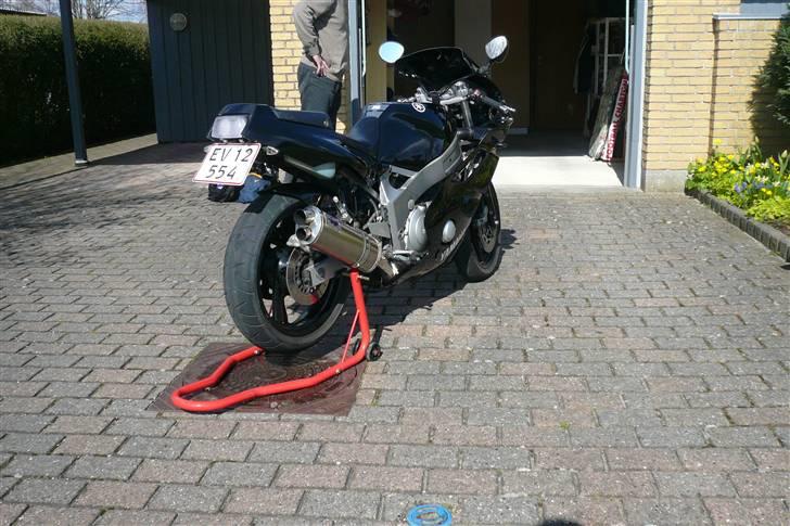 Yamaha FZR 600 - SOLGT billede 13