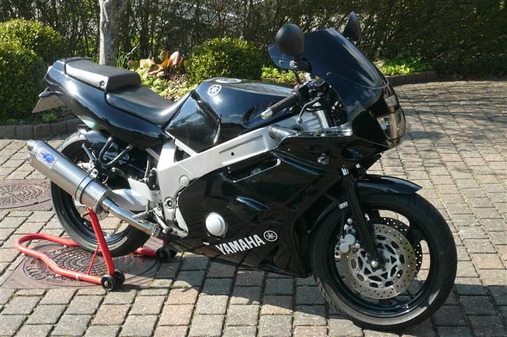 Yamaha FZR 600 - SOLGT billede 14