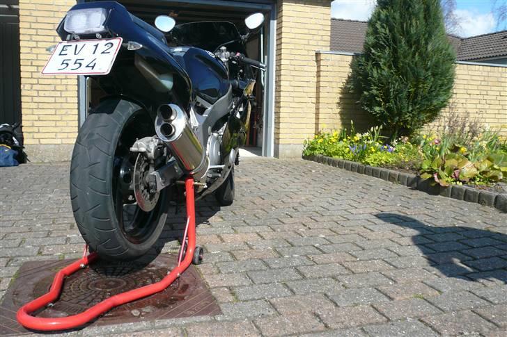 Yamaha FZR 600 - SOLGT billede 16