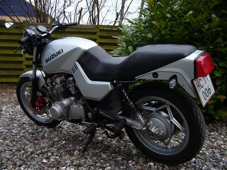 Suzuki GS650G Katana - SOLGT billede 3