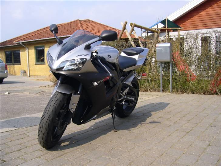 Yamaha YZF R1 (solgt) billede 2