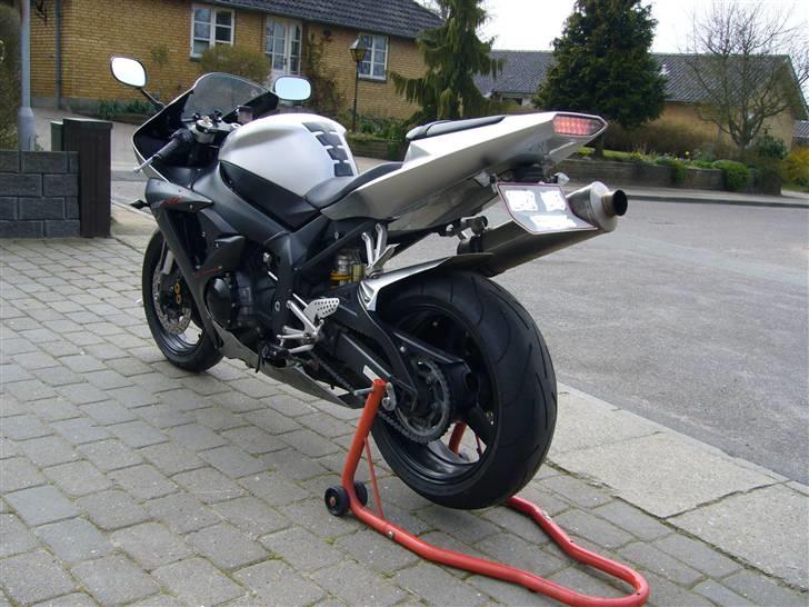 Yamaha YZF R1 (solgt) billede 5