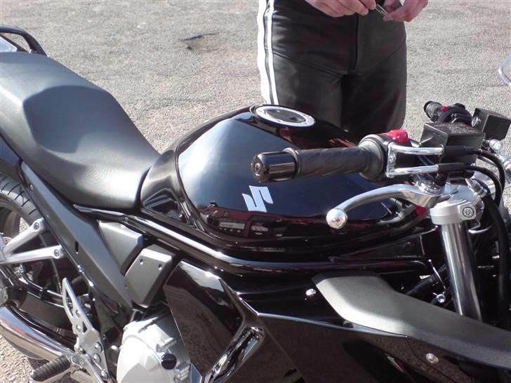 Suzuki GSX650F SOLGT - Da jeg hentede den hos forhandleren billede 3