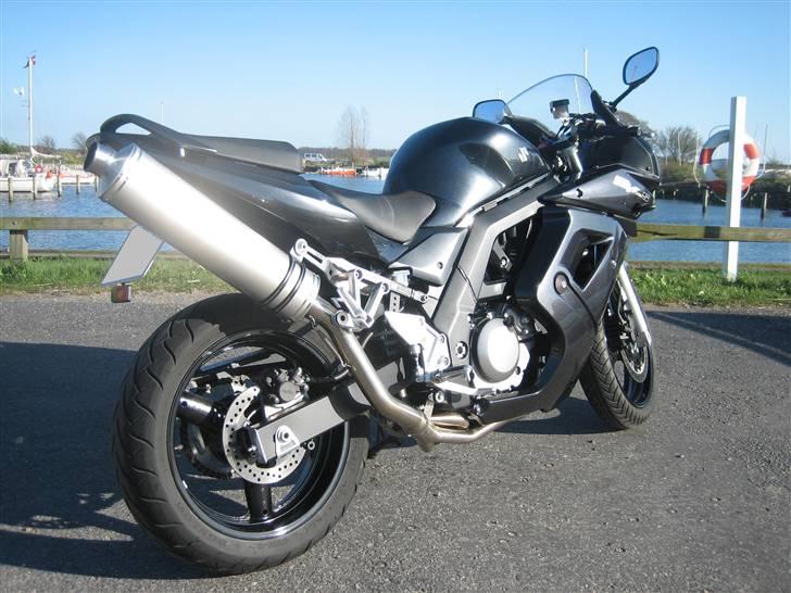 Suzuki SV 650 S *SOLGT* billede 7