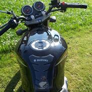 Suzuki Gs500
