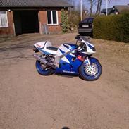 Suzuki gsxr 600 srad