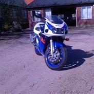 Suzuki gsxr 600 srad