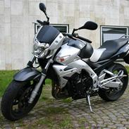 Suzuki GSR 600