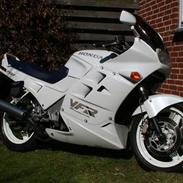 Honda VFR 750 F