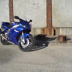 Yamaha R1