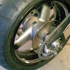 Kawasaki zxr 750 solgt i dele...