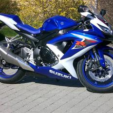 Suzuki gsxr 600 k8
