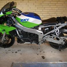 Kawasaki ZXR750 H1 (SOLGT)