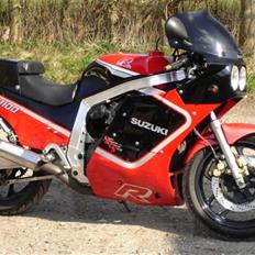 Suzuki GSX-R 1100 *SOLGT*