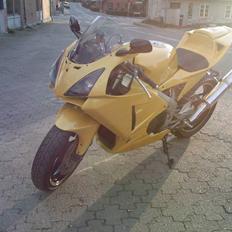 Honda VFR 400r (solgt)