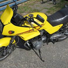 Suzuki GSX750ES