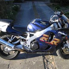 Honda CBR 900 RR Solgt