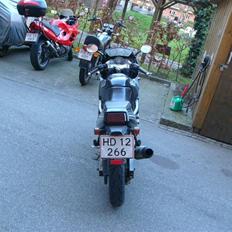 Suzuki gsxr - 250 *SOLGT*