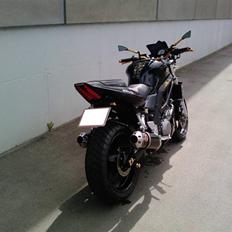 Suzuki SV1000 K7