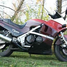 Kawasaki GPZ600R ..::solgt::..