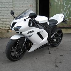 Kawasaki ZX6R