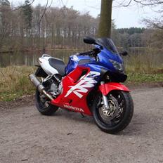 Honda CBR 600 F4