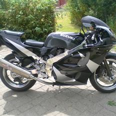 Suzuki Gsxr-400 (Solgt)