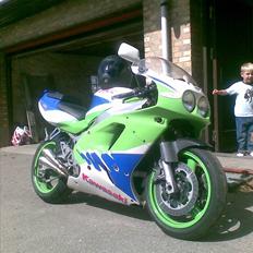 Kawasaki Zxr 750 DøD