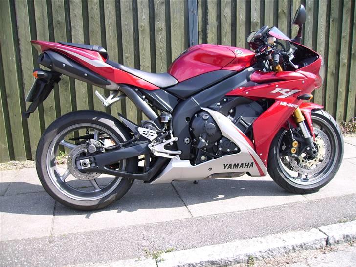 Yamaha yzf R1 billede 1