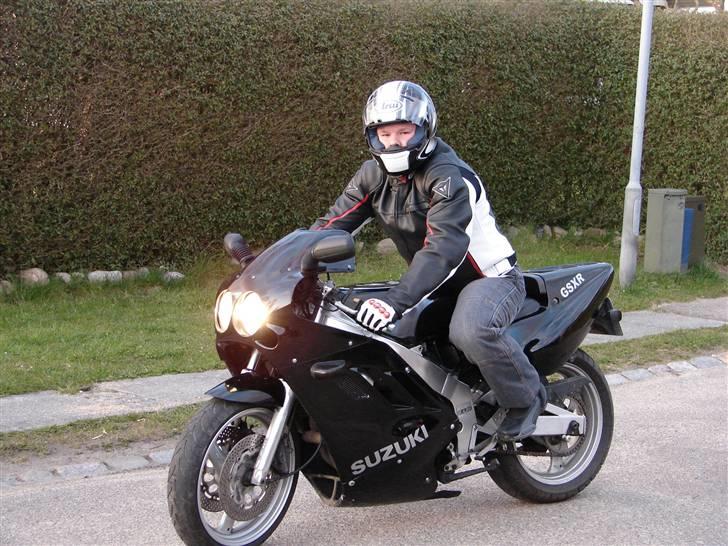 Suzuki GSX-R 400R  #DØD# billede 1