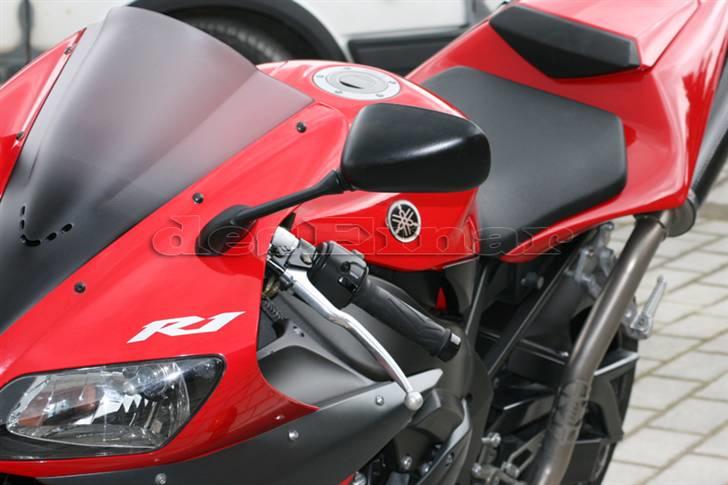 Yamaha YZF R1 billede 14