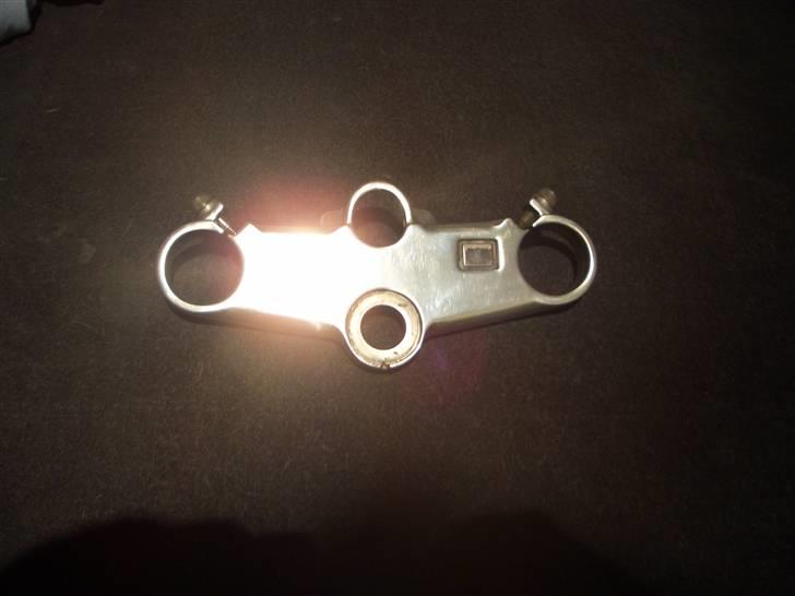 Honda cbr600f (solgt) - frisk poleret øverste gaffel bro billede 5